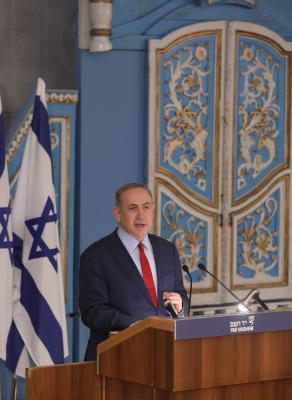 Prime Minister Benjamin Netanyahu addresses members of the international diplomatic corps at Yad Vashem
